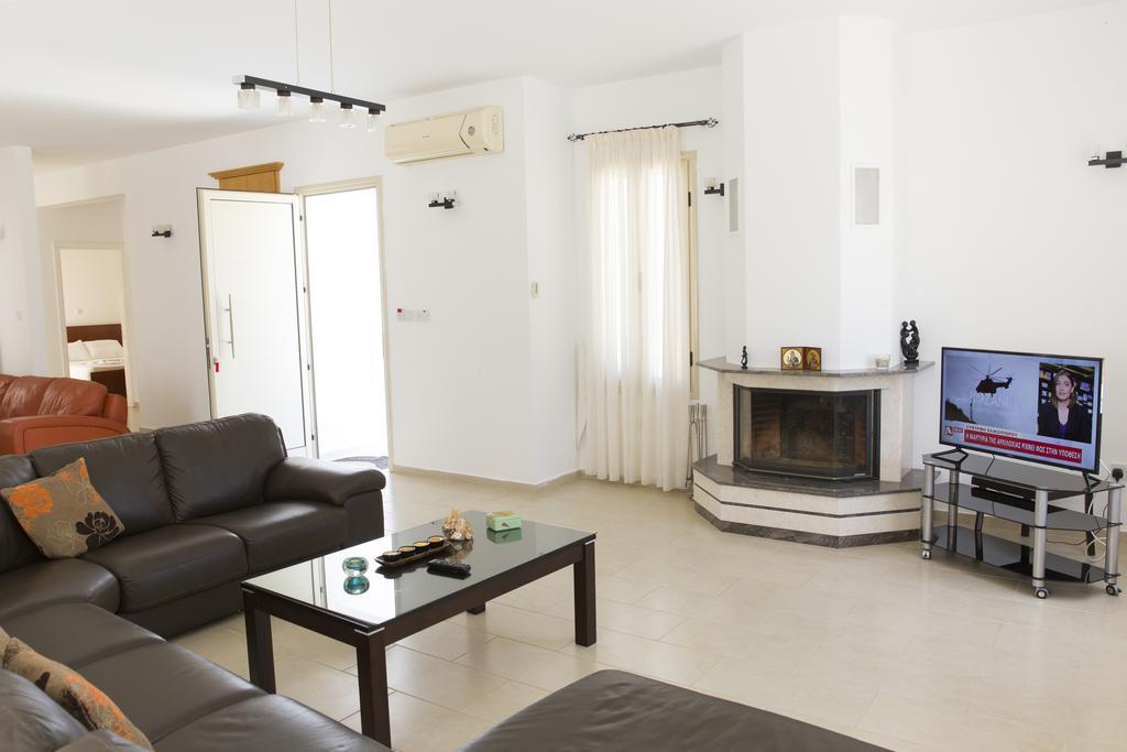 Eliofos Luxury Villa Полис Екстериор снимка